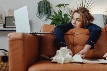 Perché a settembre ci sentiamo più stanchi? Il cambio di stagione spiegato semplice Perché a settembre ci sentiamo più stanchi? Il cambio di stagione spiegato semplice