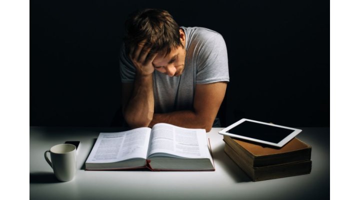 Integratori per studiare: benefici e consigli