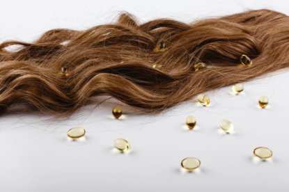 Multivitaminico Completo vs biotina: Quale È Più Efficace Per i Capelli?