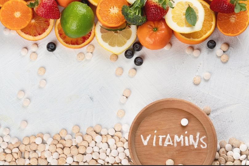7 Vitamine Per Capelli Forti e Sani in 30 Giorni 7 Vitamine Per Capelli Forti e Sani in 30 Giorni