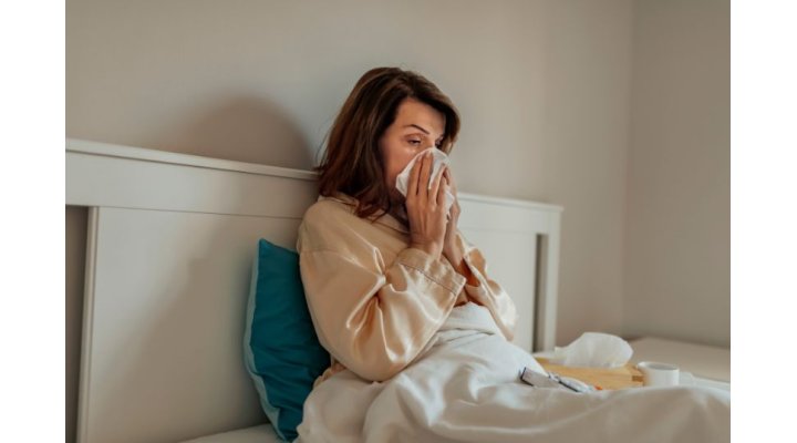 Integratori per il sistema immunitario: come prepararsi al cambio di stagione